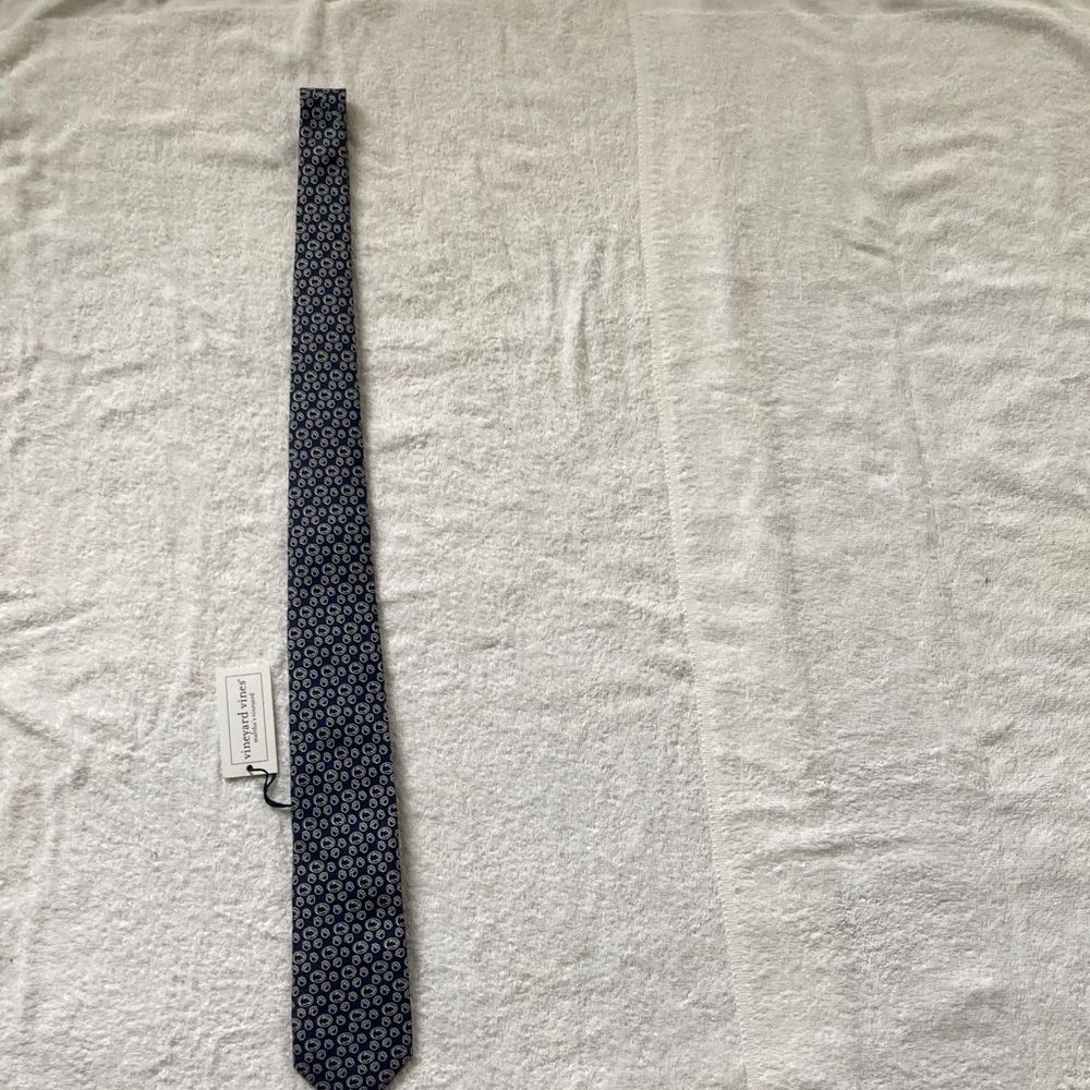 Elegant Navy Patterned Tie